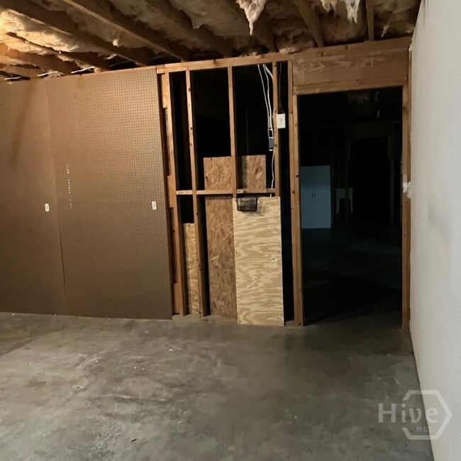 Building Photo - 186 Sterling Woods Dr