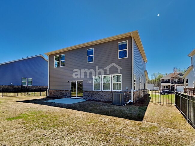 Building Photo - 5222 Blue Mountain Dr