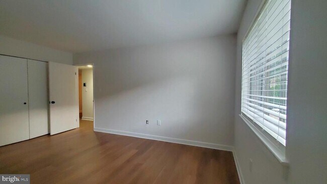 Building Photo - 5039 Green Mountain Cir