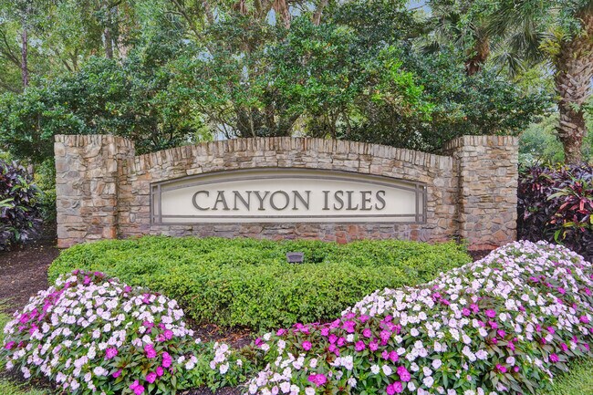 Building Photo - 8876 Sandy Crest Ln
