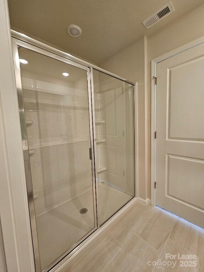 Building Photo - 5213 Brailey Cir