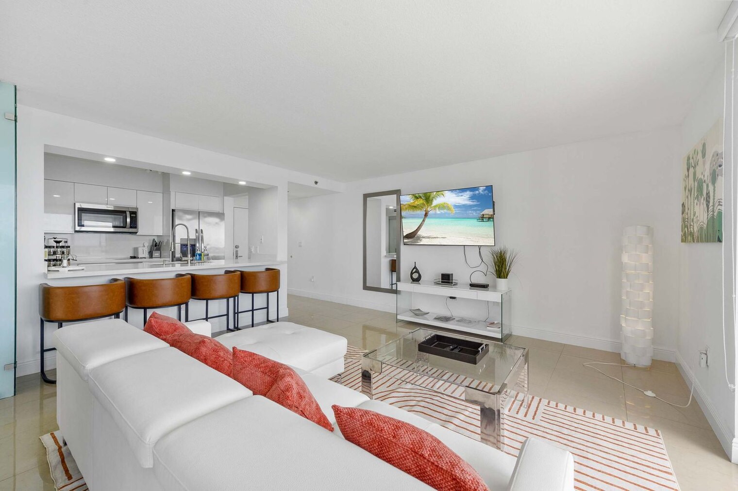 Building Photo - 1200 Brickell Bay Dr