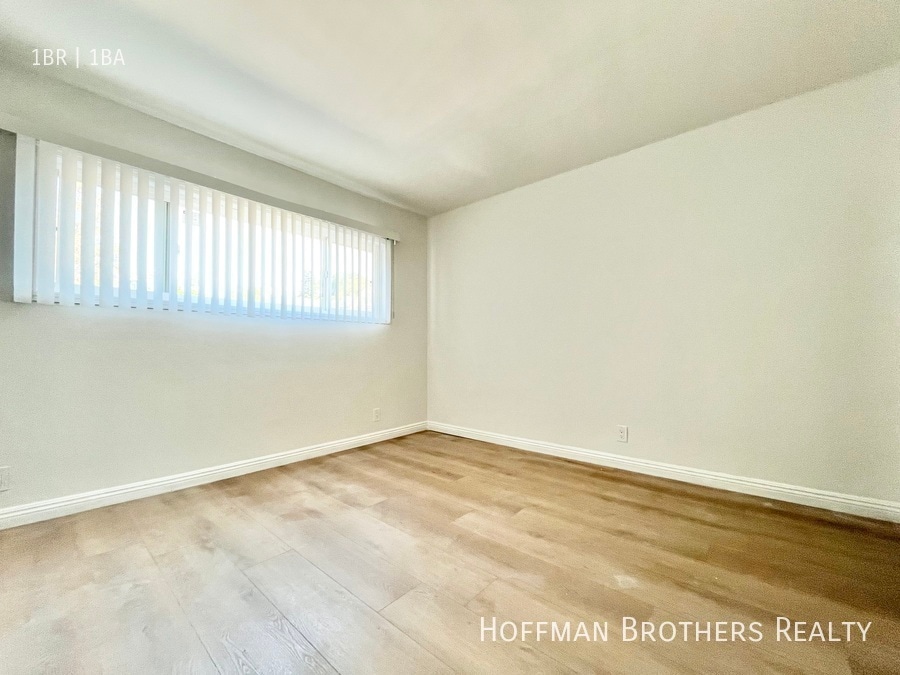 Building Photo - 6153 Fountain Ave