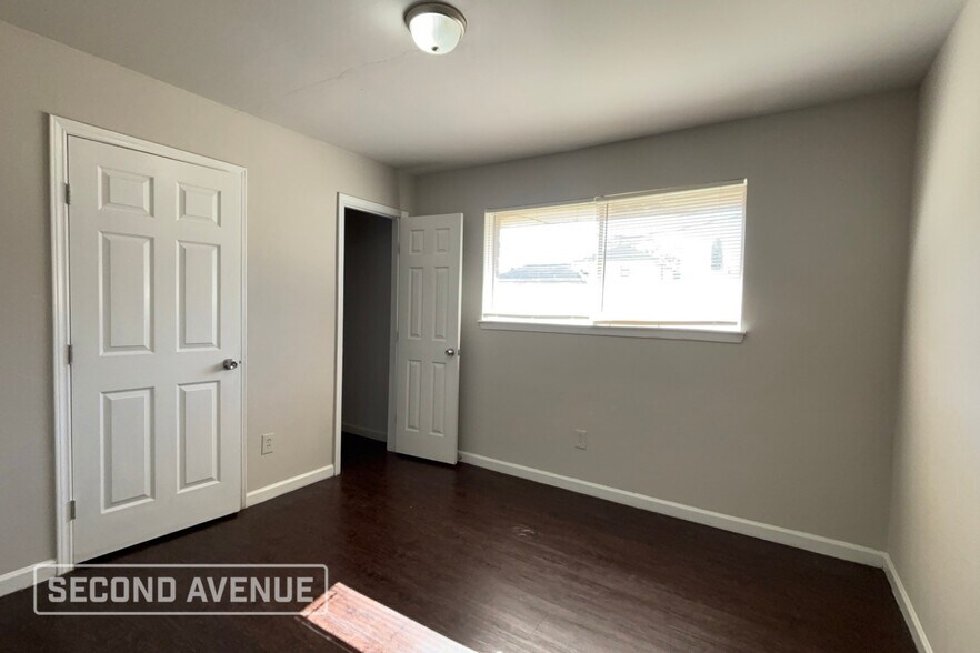 Building Photo - 3302 Charriton Dr