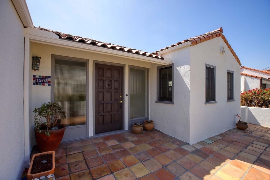 Building Photo - 1505 Stanford Dr