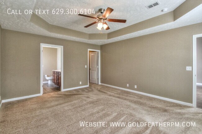 Building Photo - 3353 Tourmaline Dr