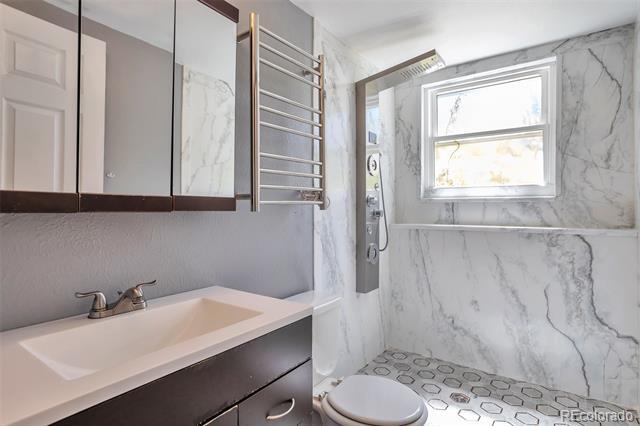 Building Photo - 14808 E Tufts Ave