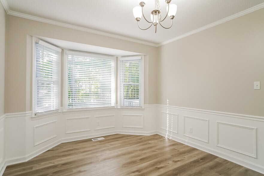 Building Photo - 7309 Bassett Hall Ct