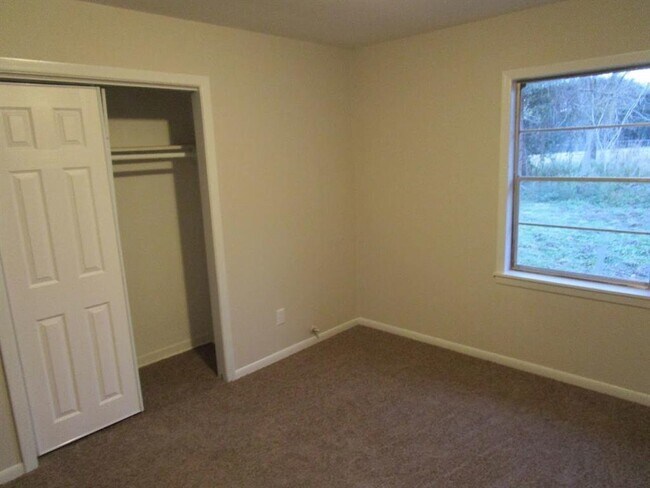 Building Photo - 616 Garrett St