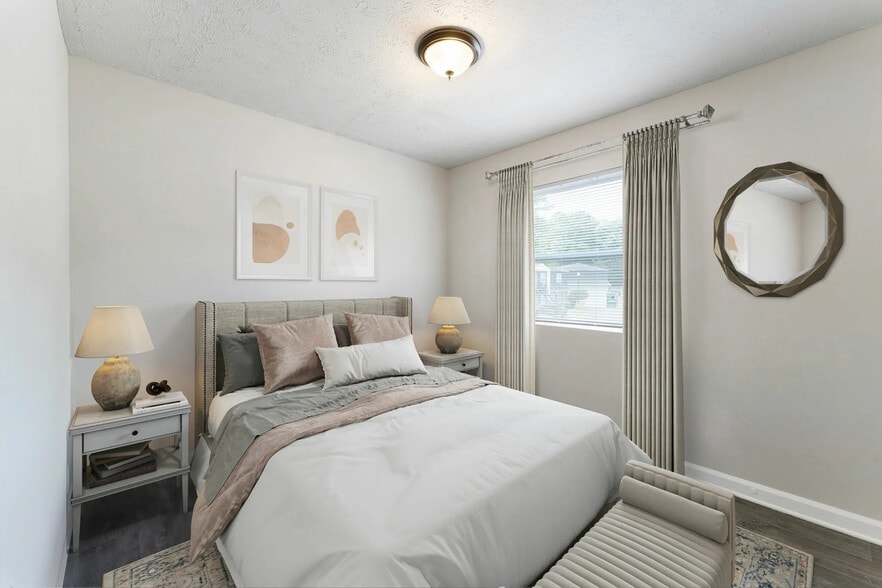 Building Photo - Room in Apartment on Mt Zion Rd