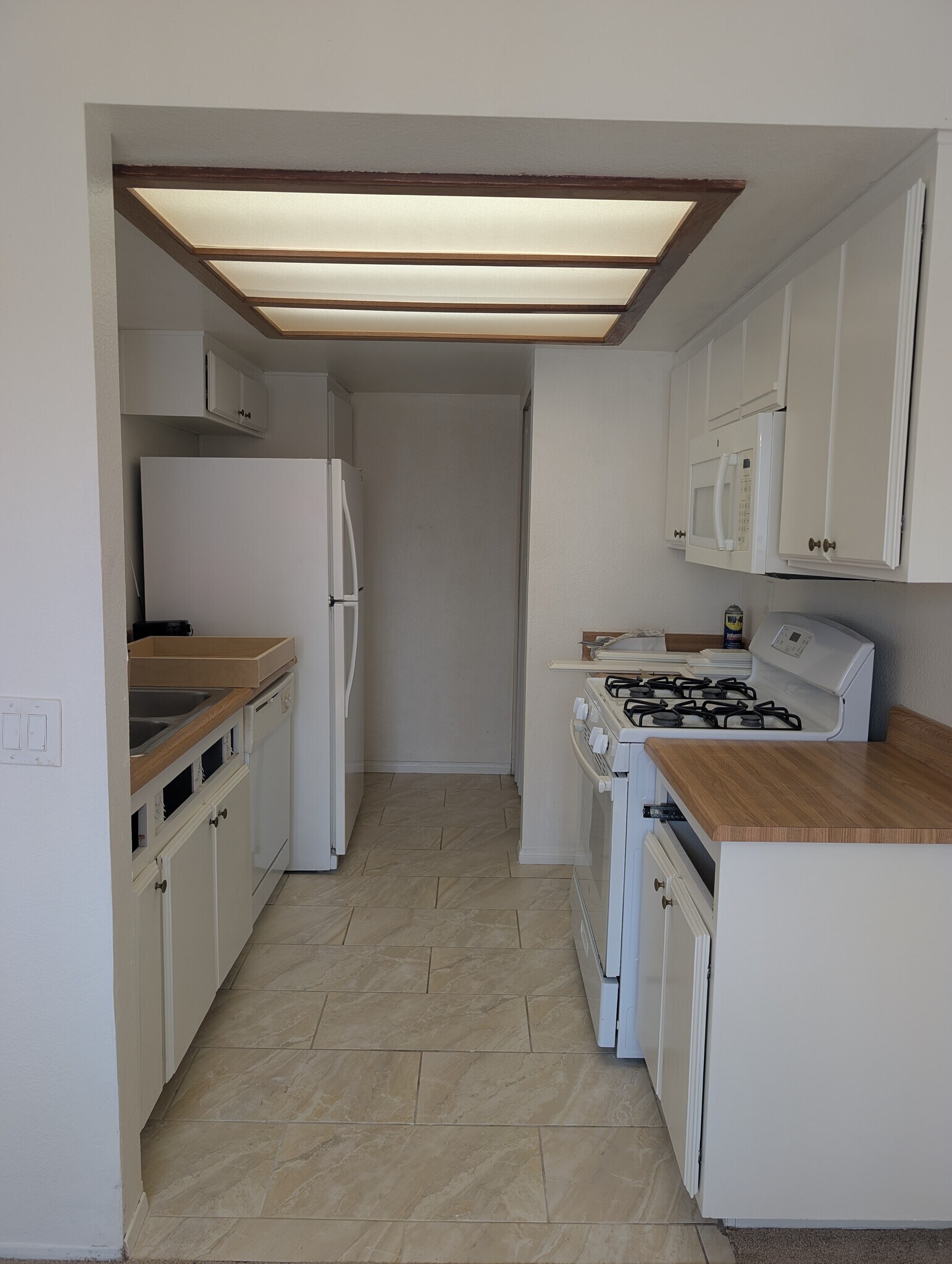 Building Photo - 9408 Twin Trails Dr