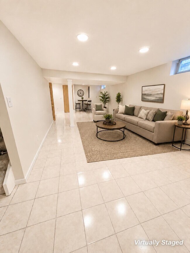 Building Photo - 2515 Pressman Dr