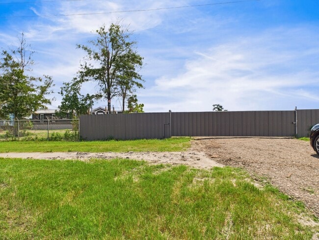 Building Photo - 12418 N Lake Houston Pkwy