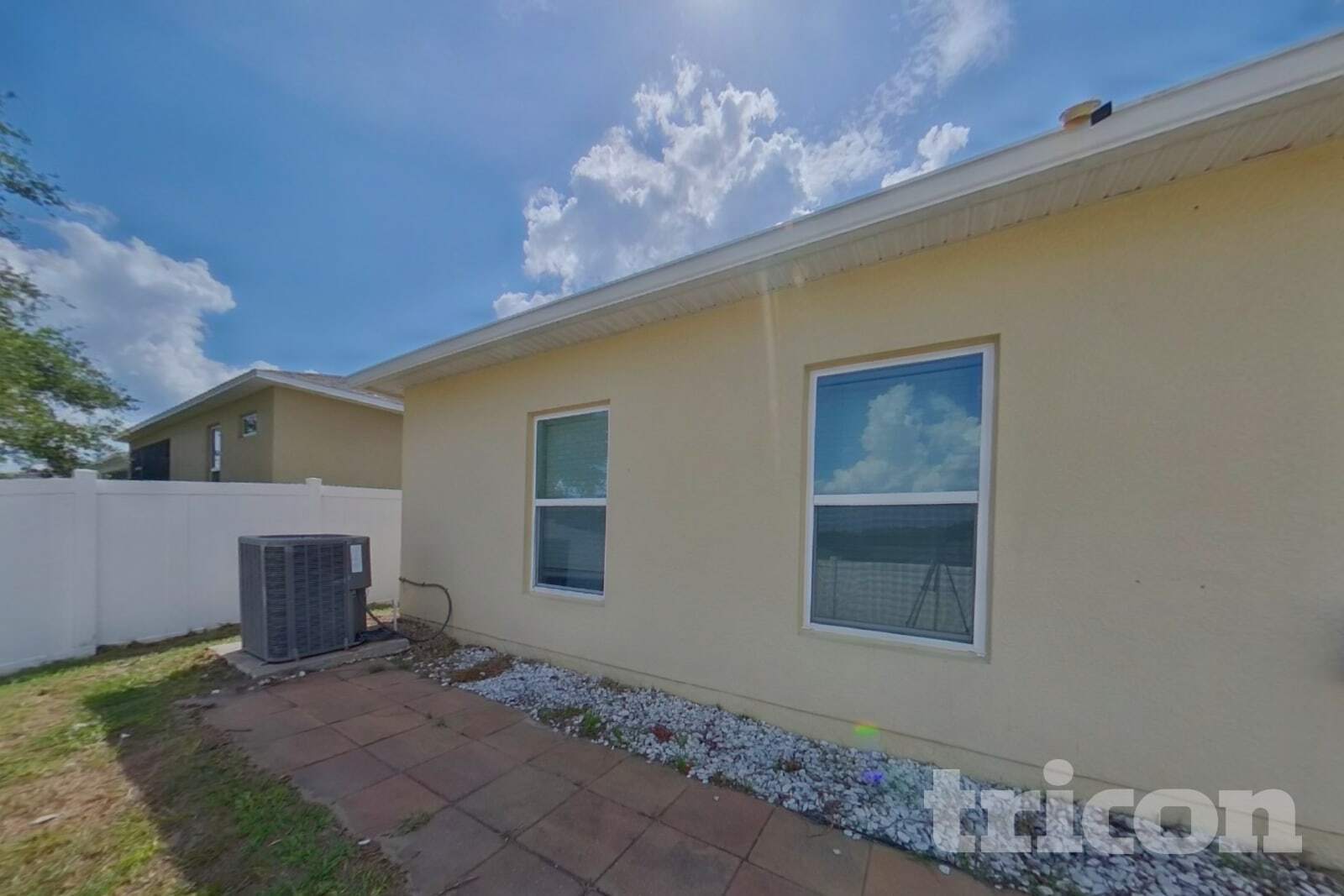 Building Photo - 417 Kestrel Dr