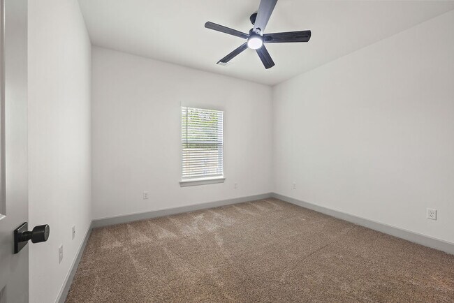 Building Photo - 1509 Padova Ave