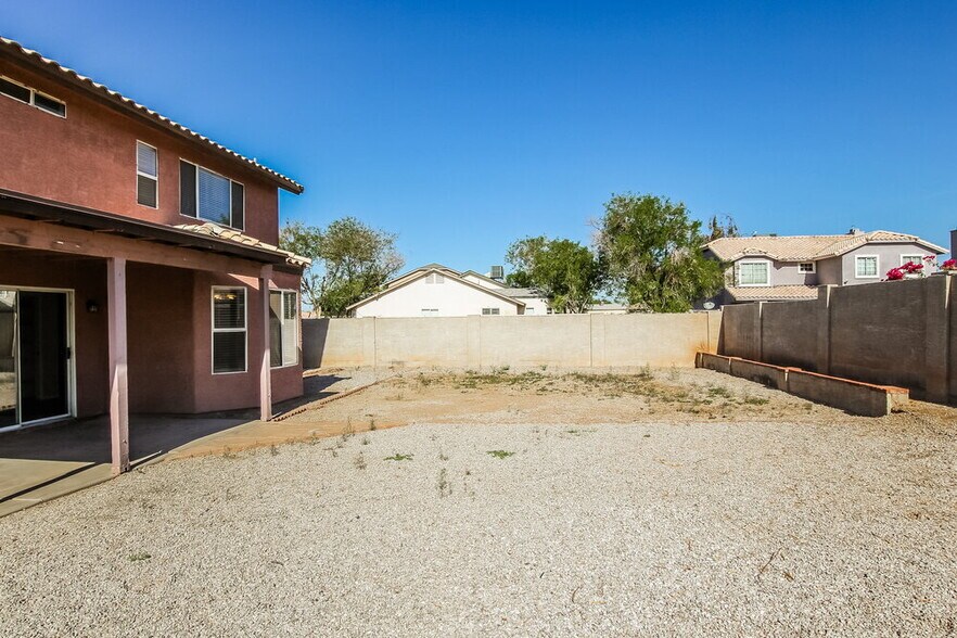Building Photo - 8642 W Alvarado Rd