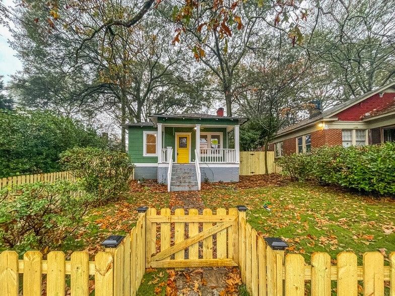 Building Photo - 1401 McPherson Ave SE