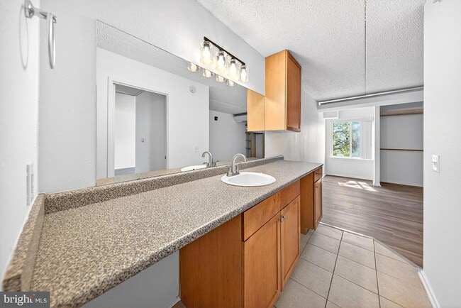 Building Photo - 60 S Van Dorn St