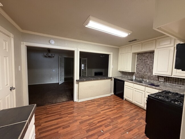 Building Photo - 2818 41st St