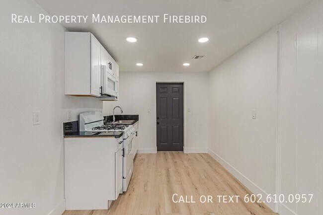 Building Photo - 15 N Ashland-Canyon Casita
