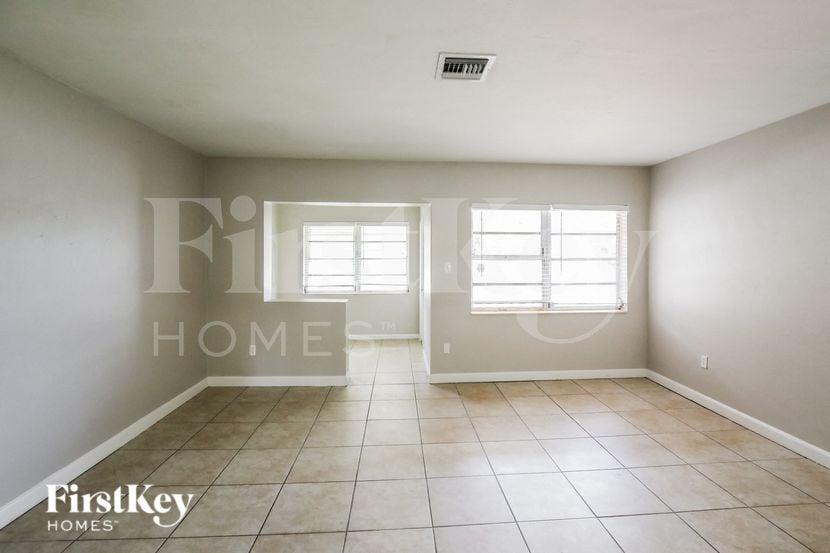 Building Photo - 1710 NW 109th St