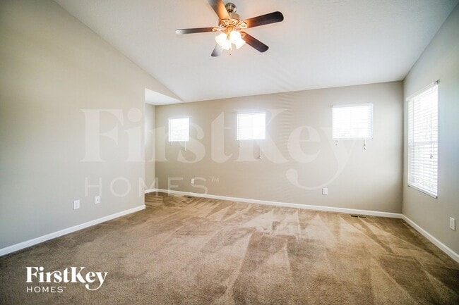 Building Photo - 270 Cloverhill Dr