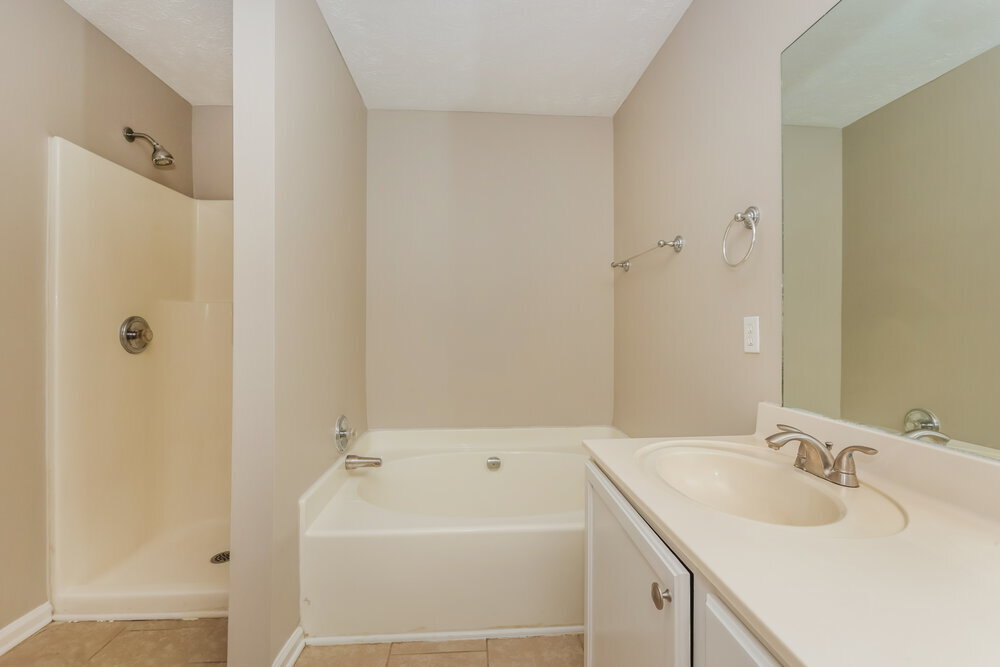 Building Photo - 6200 Rocky Top Dr