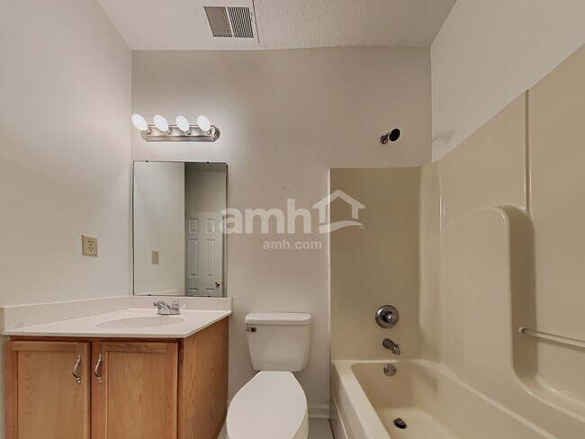 Building Photo - 1588 Wynne Rd