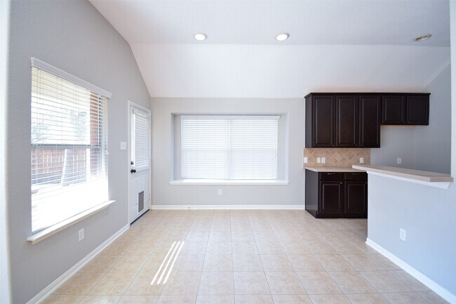 Building Photo - 31 Rolling Ridge Ct