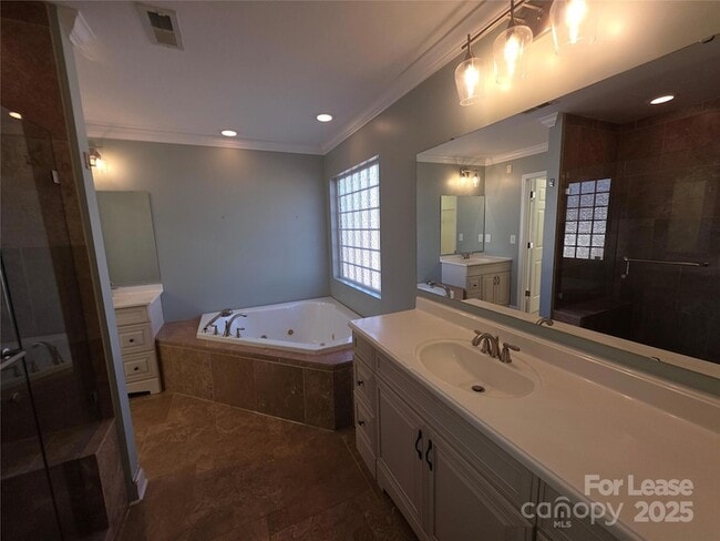 Building Photo - 1682 Lane Rd