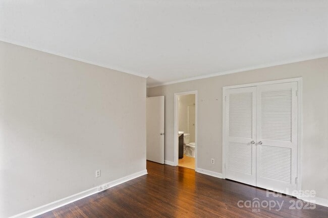 Building Photo - 4703 Fairheath Rd