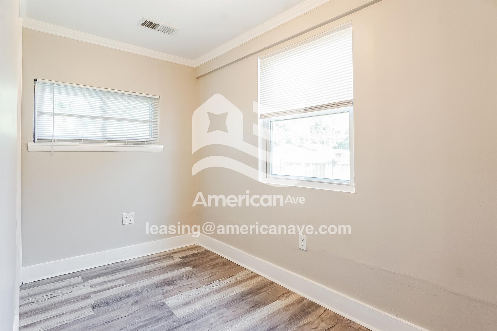 Building Photo - 5804 Avenue O