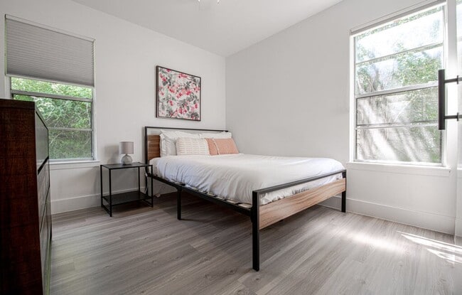 Building Photo - Charming 3/1 South Congress Retreat!