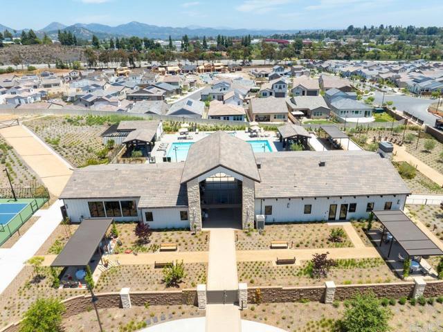 Building Photo - 12639 Elizabeth Wy