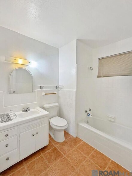 Building Photo - 1945 77th Ave