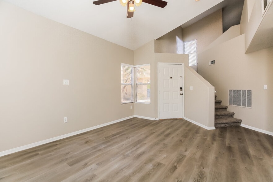 Building Photo - 7853 Cherry River Dr