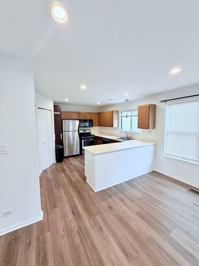 Building Photo - 1120 Keswick Ln