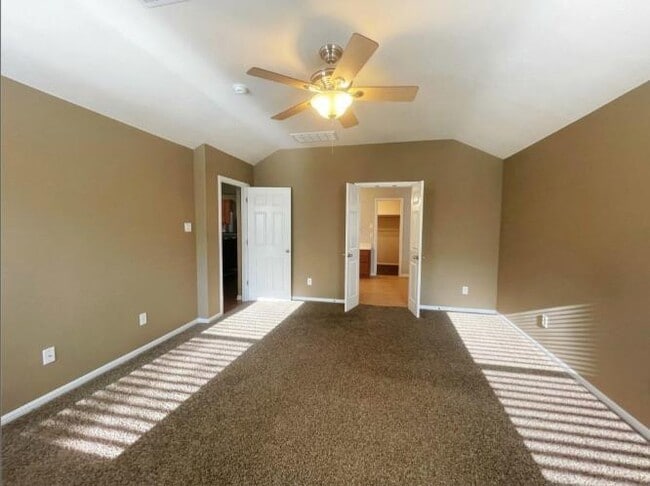 Building Photo - 101 S Gadwall Ln