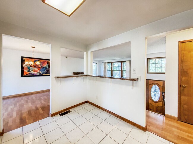 Building Photo - 1748 N 130th St