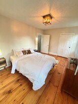 Building Photo - 567 Spring Mills Rd