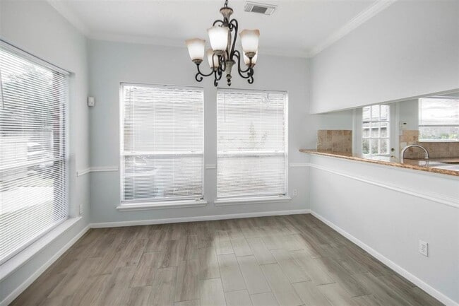 Building Photo - 1241 El Camino Village Dr