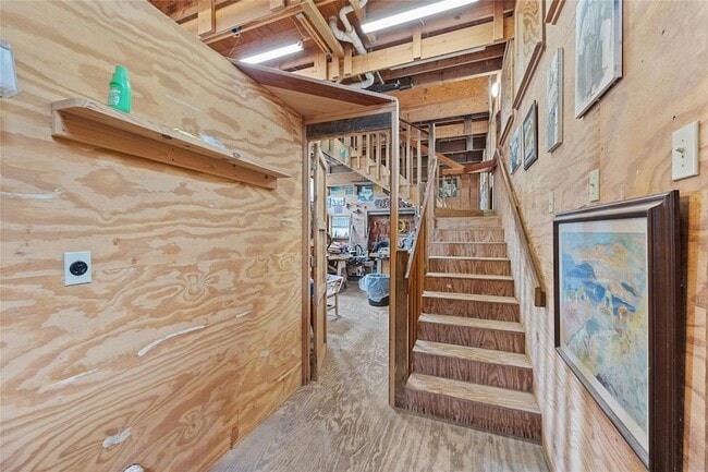 Building Photo - 15207 Farm to Market Rd 2769