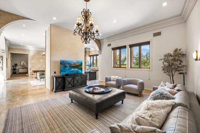 Building Photo - 20 Vía Condotti