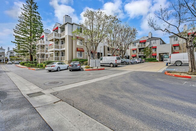 Primary Photo - 2-Bedroom Condo in Prime Sunnyvale Locatio...