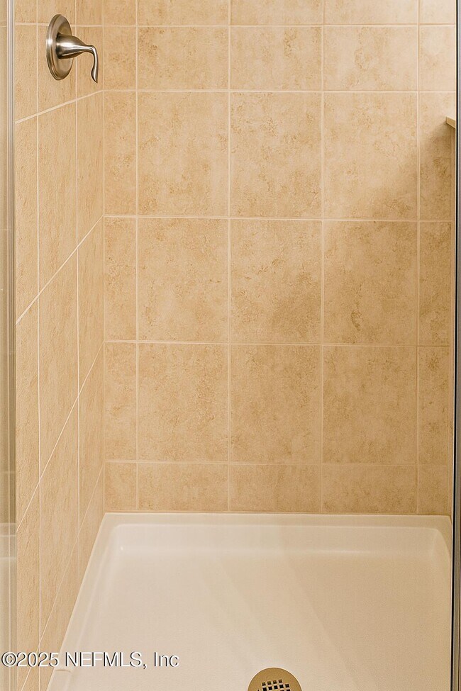 Building Photo - 4220 Plantation Oaks Blvd