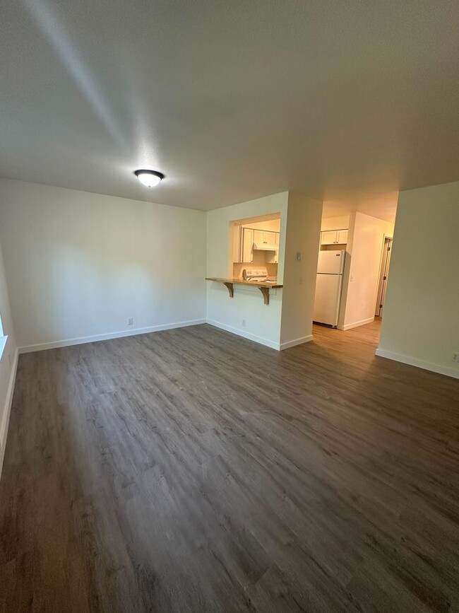Interior Photo - Glacier Park Apartments