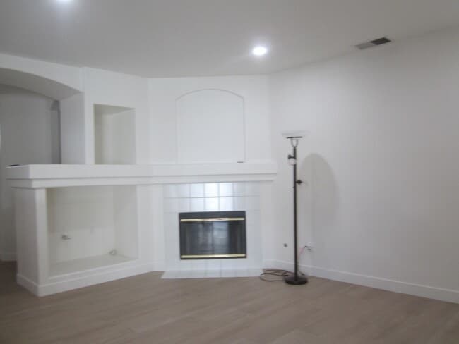 Building Photo - HIDDEN SPRINGS HACIENDA