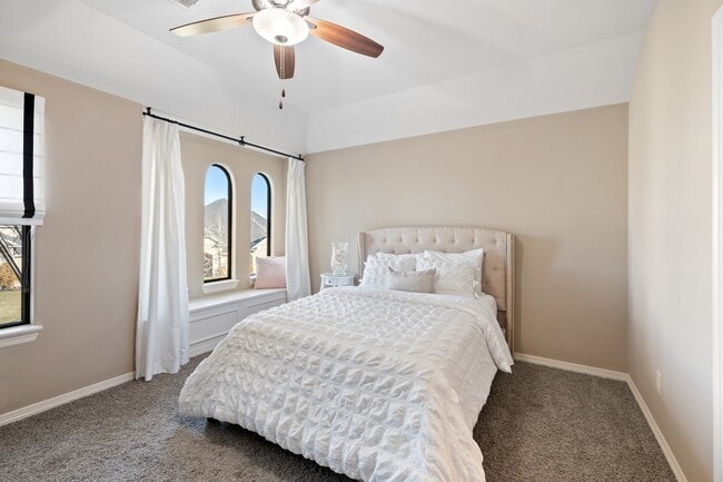 Building Photo - 21603 Christopher Lake Ct