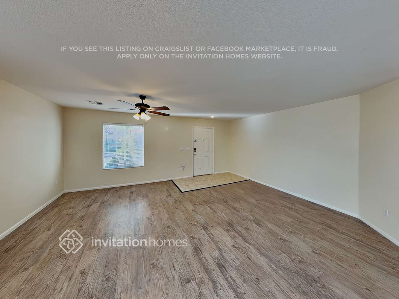 Building Photo - 3328 Famiglia Dr