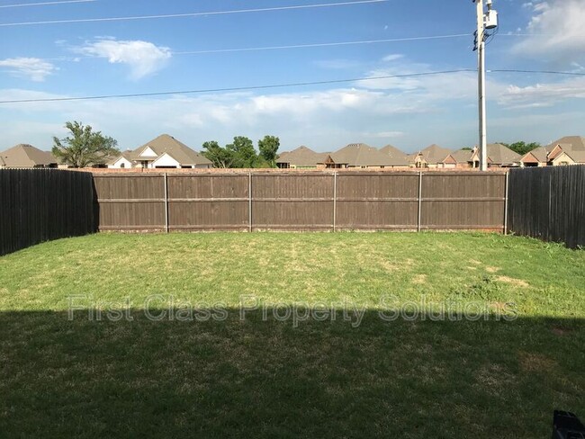 Building Photo - 19816 Serenade Way